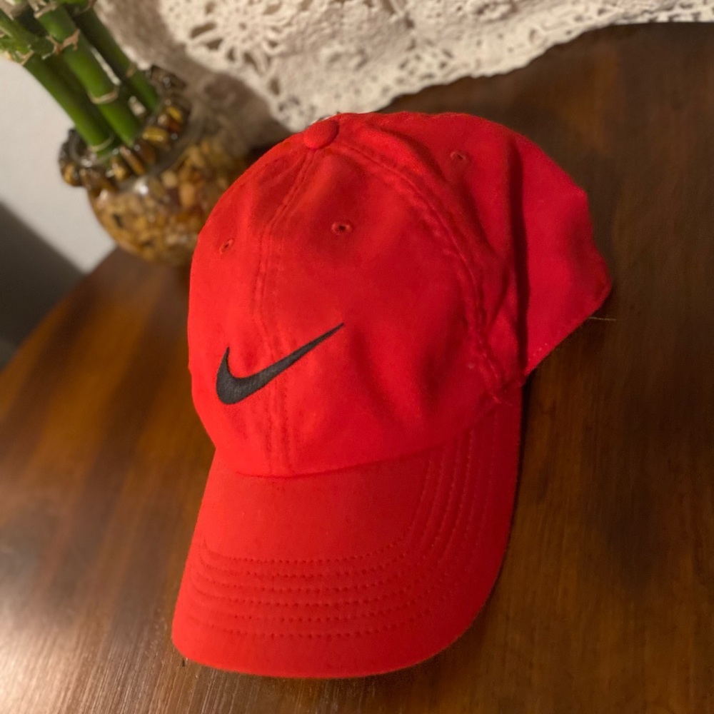 Nike Drifit Hat! Like New!!